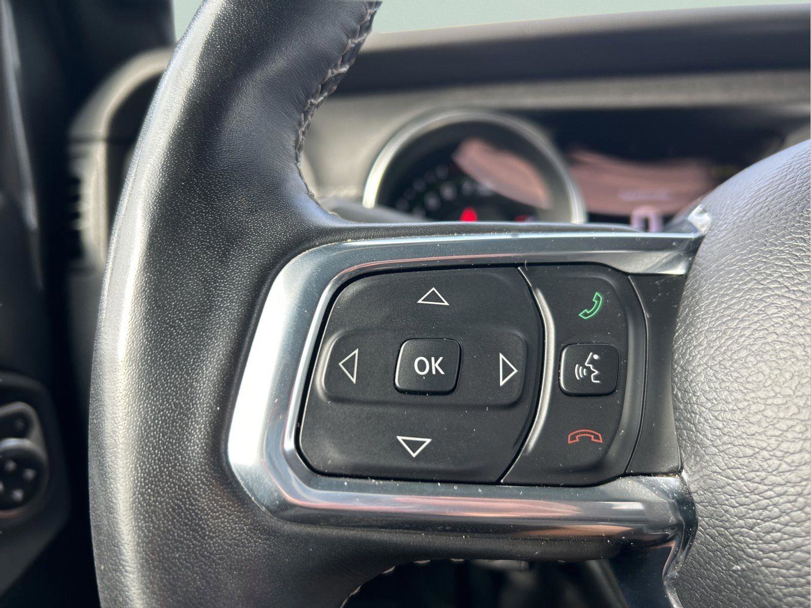 Used 2023 Jeep Wrangler Unlimited Sahara w/ Cold Weather Group image 16