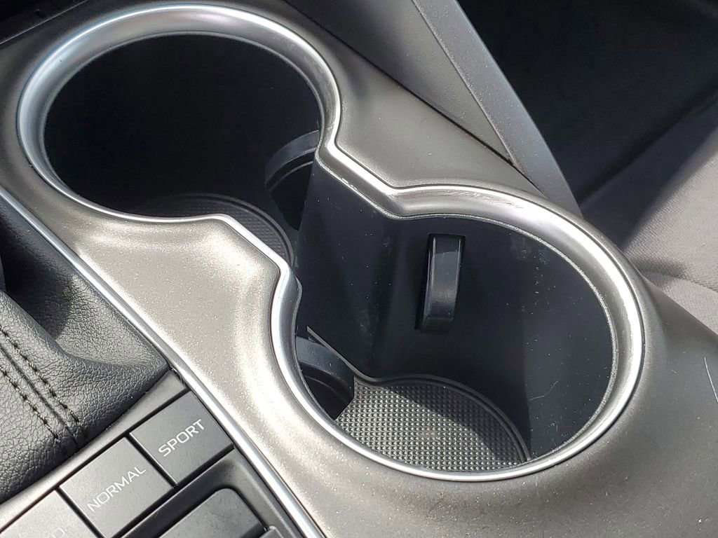 Used 2024 Toyota Camry LE w/ Convenience Package image 18