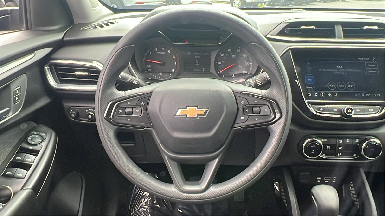 Used 2023 Chevrolet TrailBlazer LT w/ Convenience Package image 22