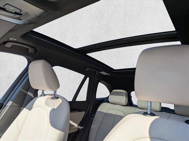 Used 2019 BMW X1 sDrive28i w/ Convenience Package image 16