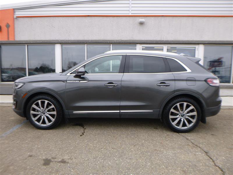 Used 2019 Lincoln Nautilus Select AWD/4WD image 2