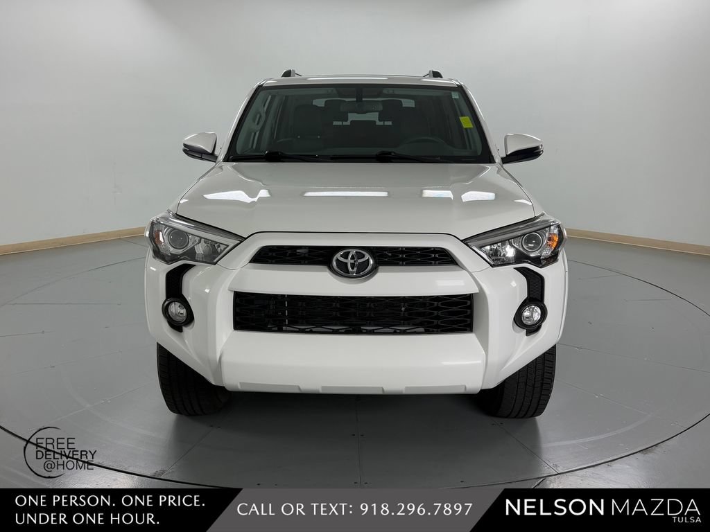 Used 2019 Toyota 4Runner SR5 Premium AWD/4WD image 2