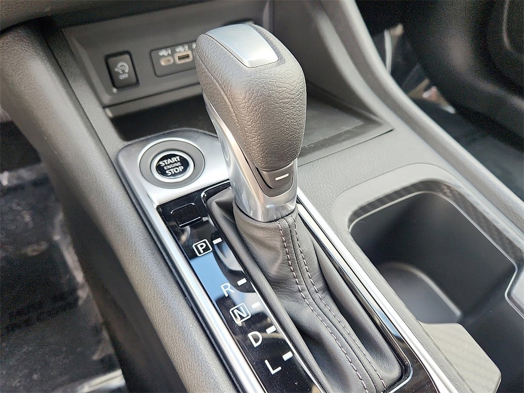 New 2025 Nissan Sentra SV image 7