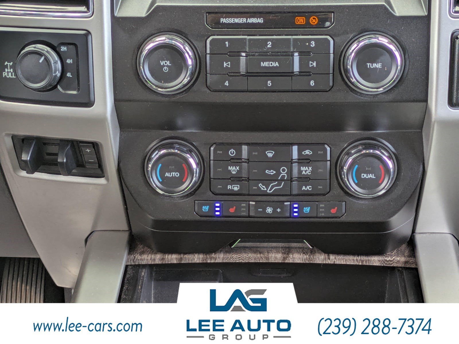 Used 2019 Ford F250 Lariat w/ Lariat Ultimate Package AWD/4WD image 18