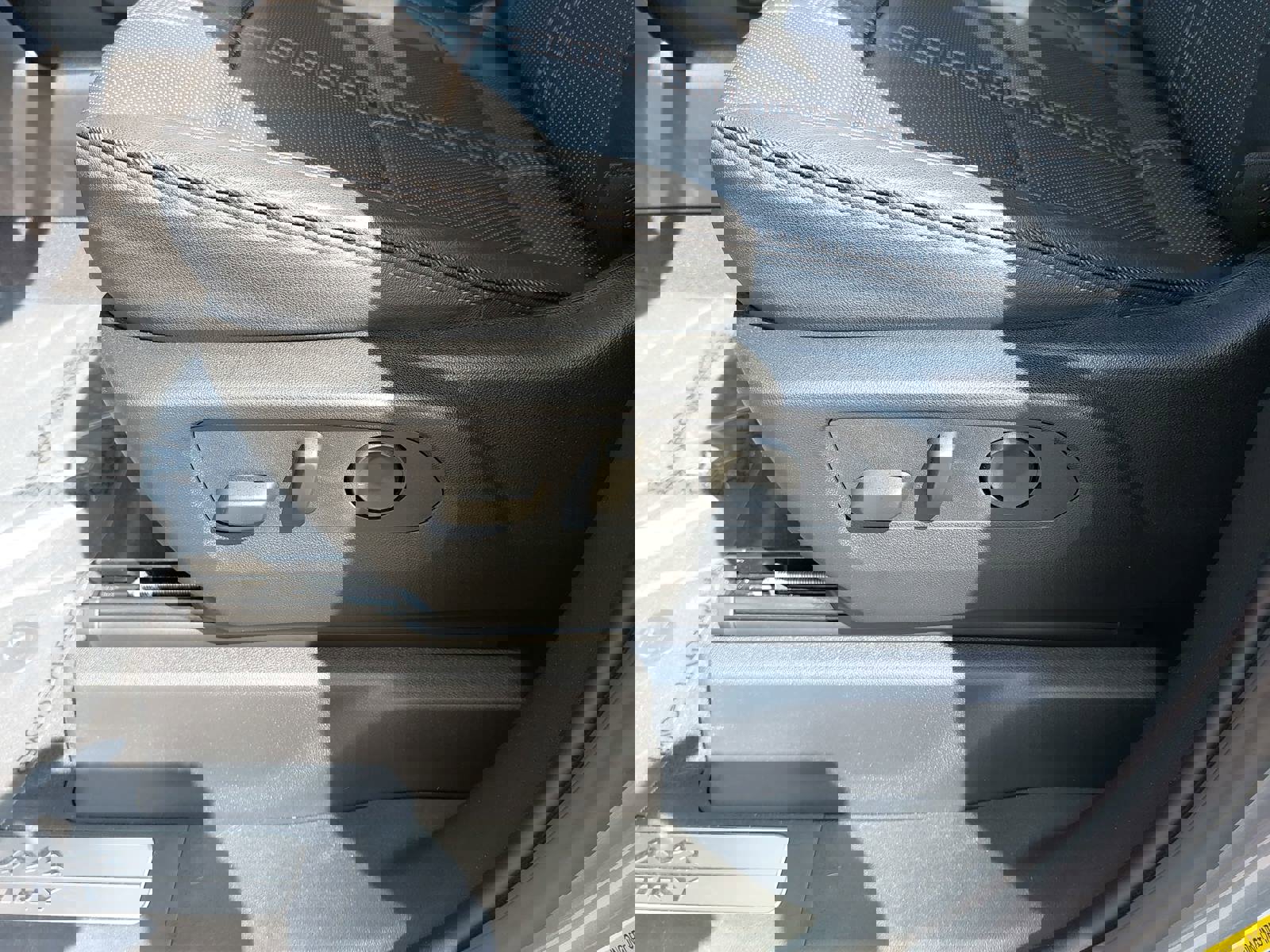 Used 2025 Chevrolet Silverado 2500 High Country w/ High Country Premium Package image 31