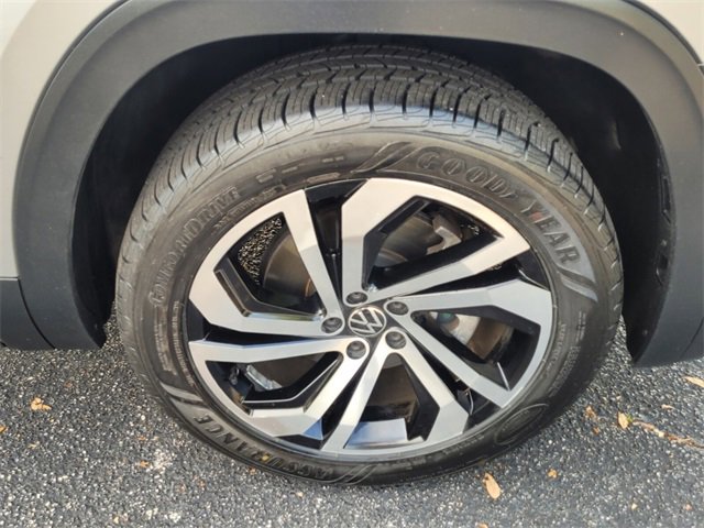 Used 2021 Volkswagen Atlas SEL Premium image 20