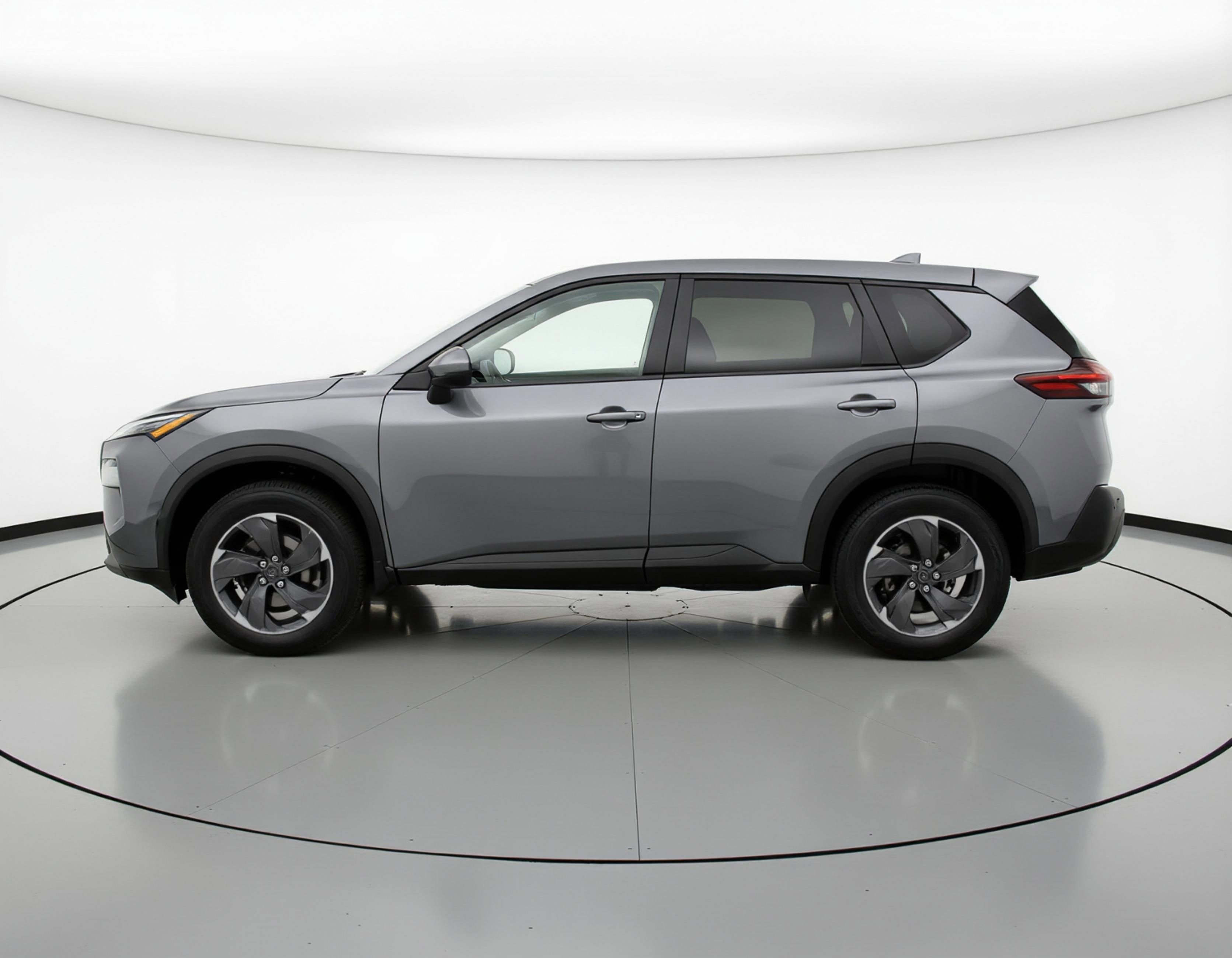 Used 2025 Nissan Rogue SV image 5