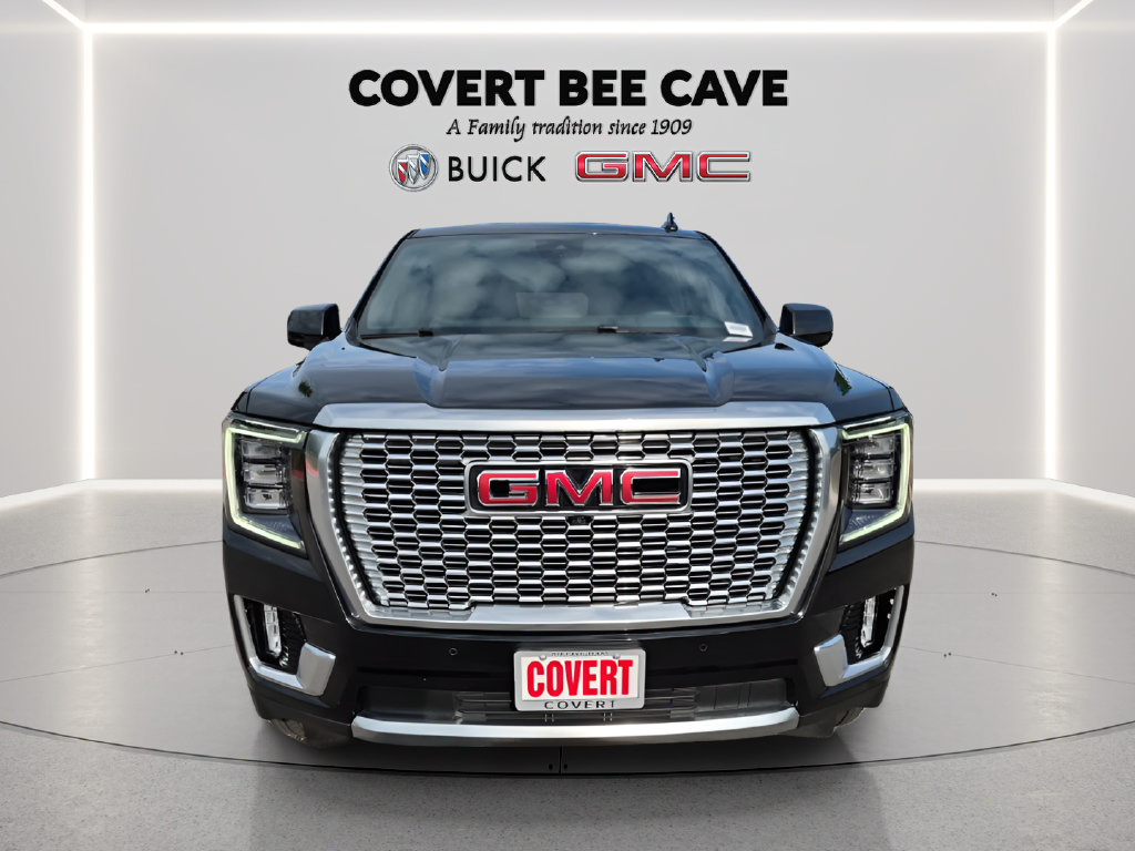 Used 2024 GMC Yukon Denali w/ Advanced Technology Package AWD/4WD image 2