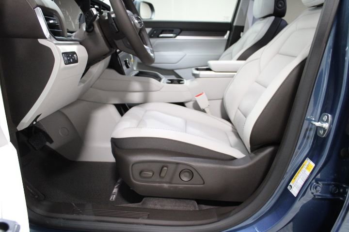 New 2026 GMC Terrain Denali AWD/4WD image 19