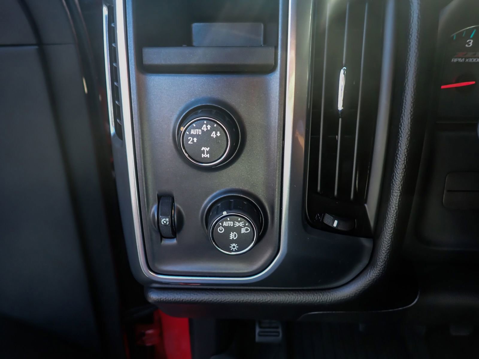 Used 2016 Chevrolet Silverado 1500 LT w/ All Star Edition image 17