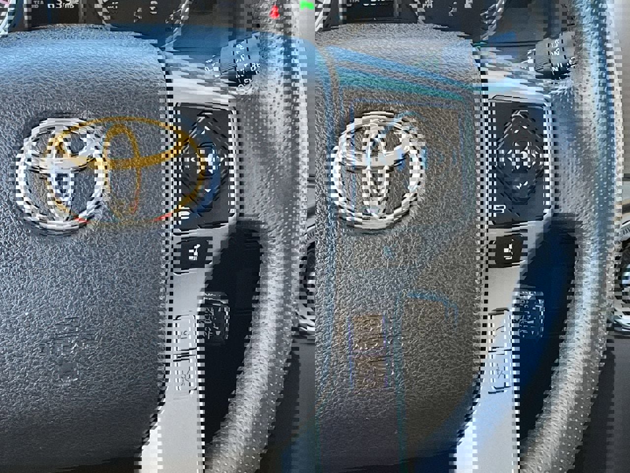 Used 2020 Toyota 4Runner Limited image 14