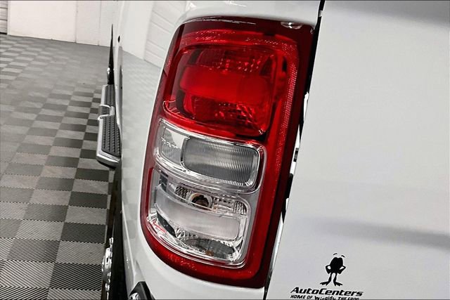 Used 2024 RAM 3500 Tradesman w/ Chrome Appearance Group image 32