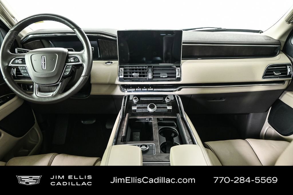 Used 2022 Lincoln Navigator Reserve image 19