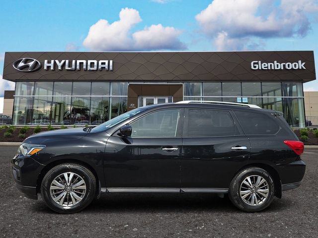 Used 2020 Nissan Pathfinder S FWD image 1