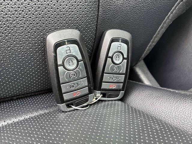 Used 2022 Ford F150 Lariat AWD/4WD image 9