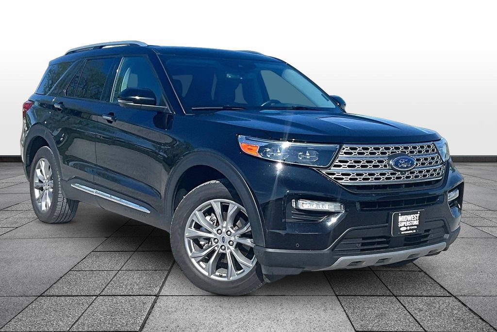 Used 2023 Ford Explorer Limited w/ Equipment Group 301A AWD/4WD image 2