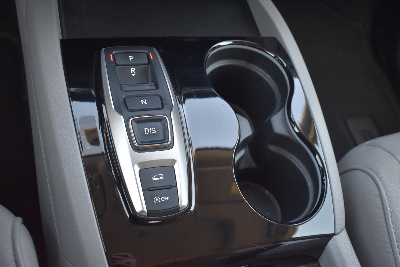 Used 2019 Honda Pilot Touring image 12