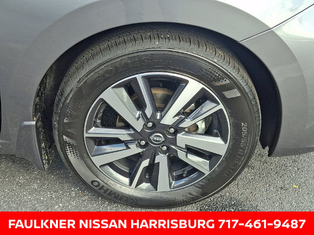 Certified 2025 Nissan Versa SV w/ Trunk Package FWD image 8