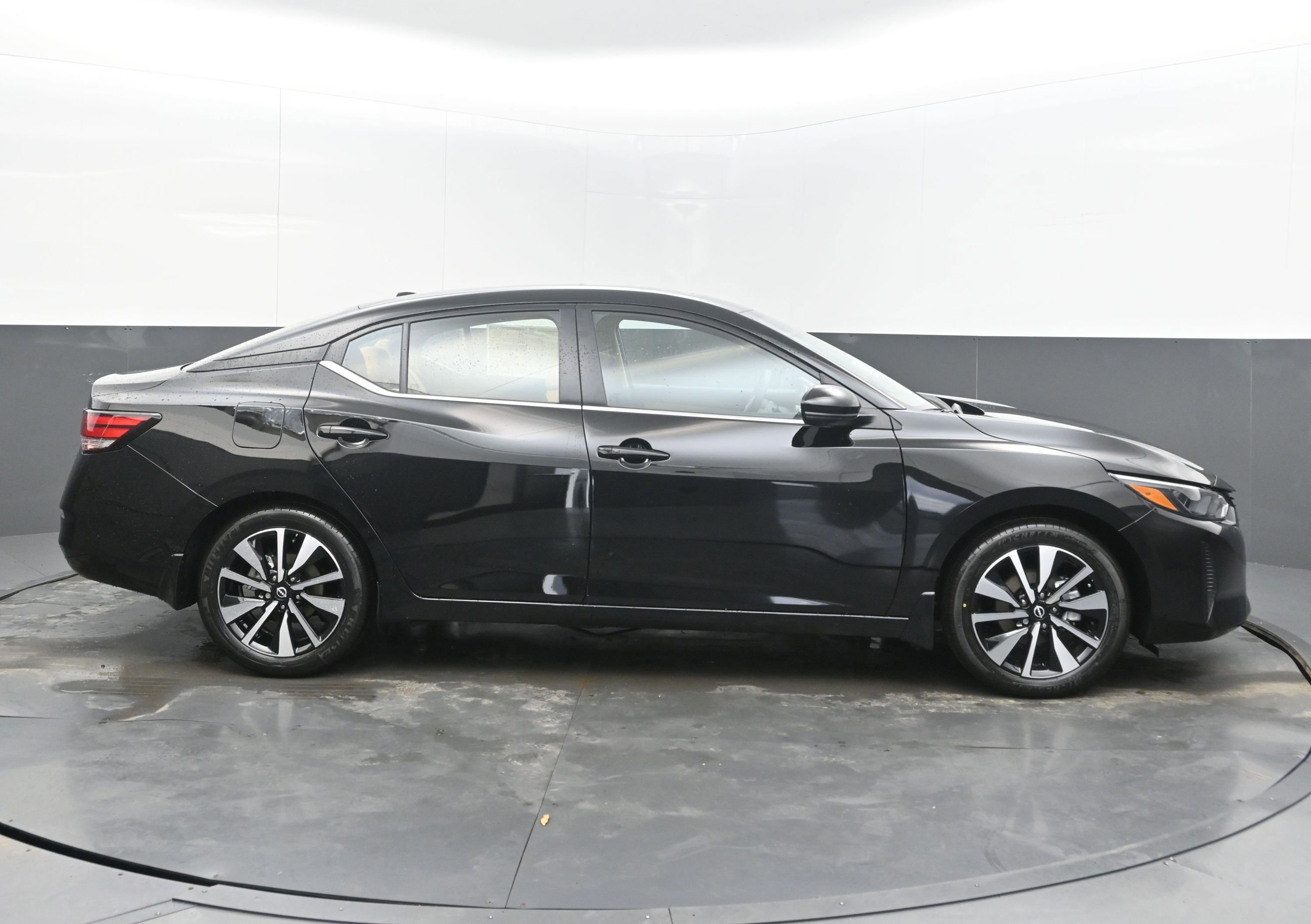 New 2025 Nissan Sentra SV w/ SV Premium Package image 8