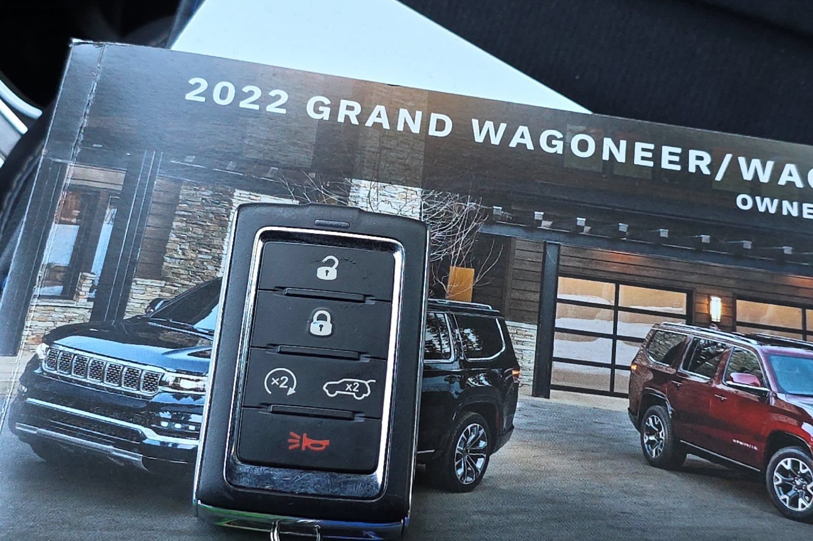 Used 2022 Jeep Wagoneer Series III w/ Convenience Group I AWD/4WD image 29