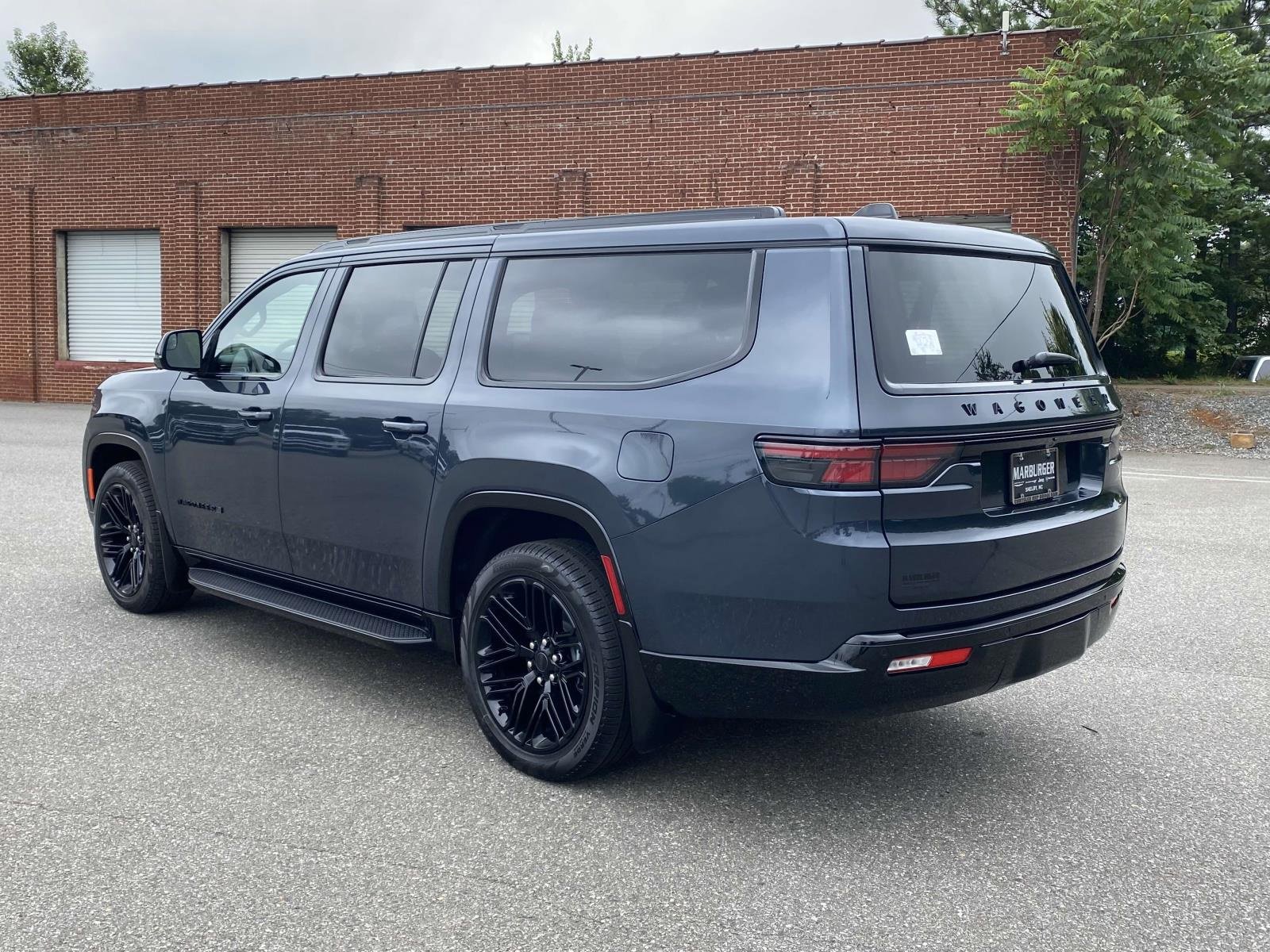 New 2025 Jeep Wagoneer L Series II w/ Convenience Group I image 5
