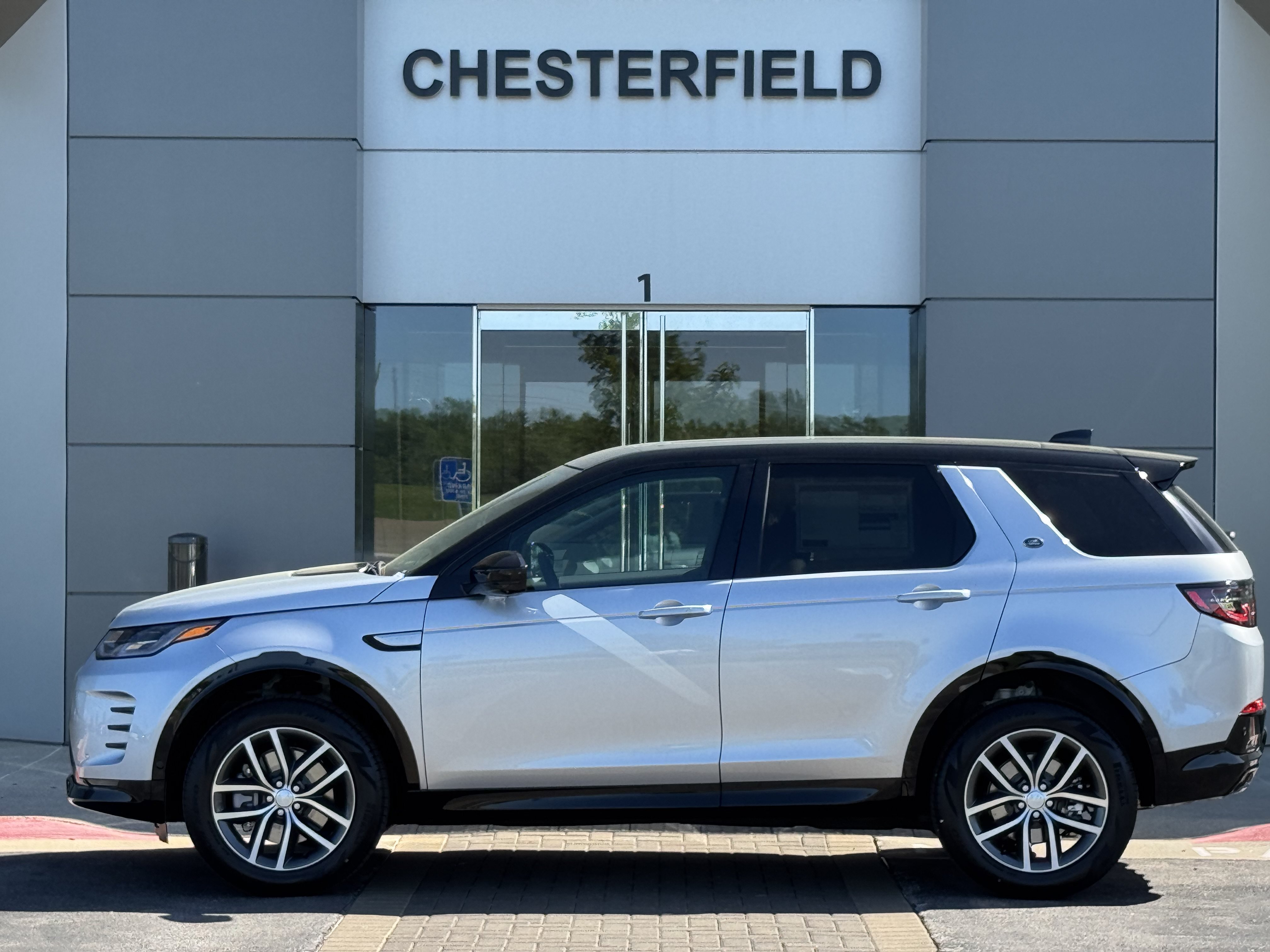 New 2026 Land Rover Discovery Sport Landmark AWD/4WD image 6