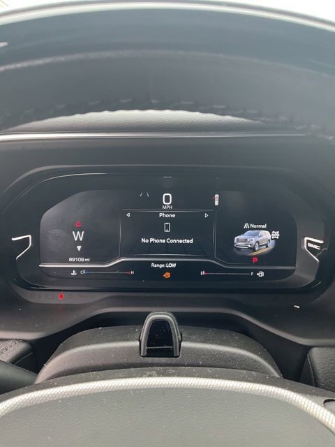 Used 2023 GMC Yukon XL Denali w/ Advanced Technology Package image 6