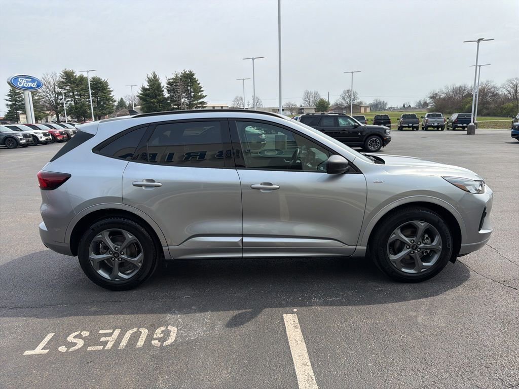 Used 2023 Ford Escape ST-Line w/ Tech Pack #1 image 6