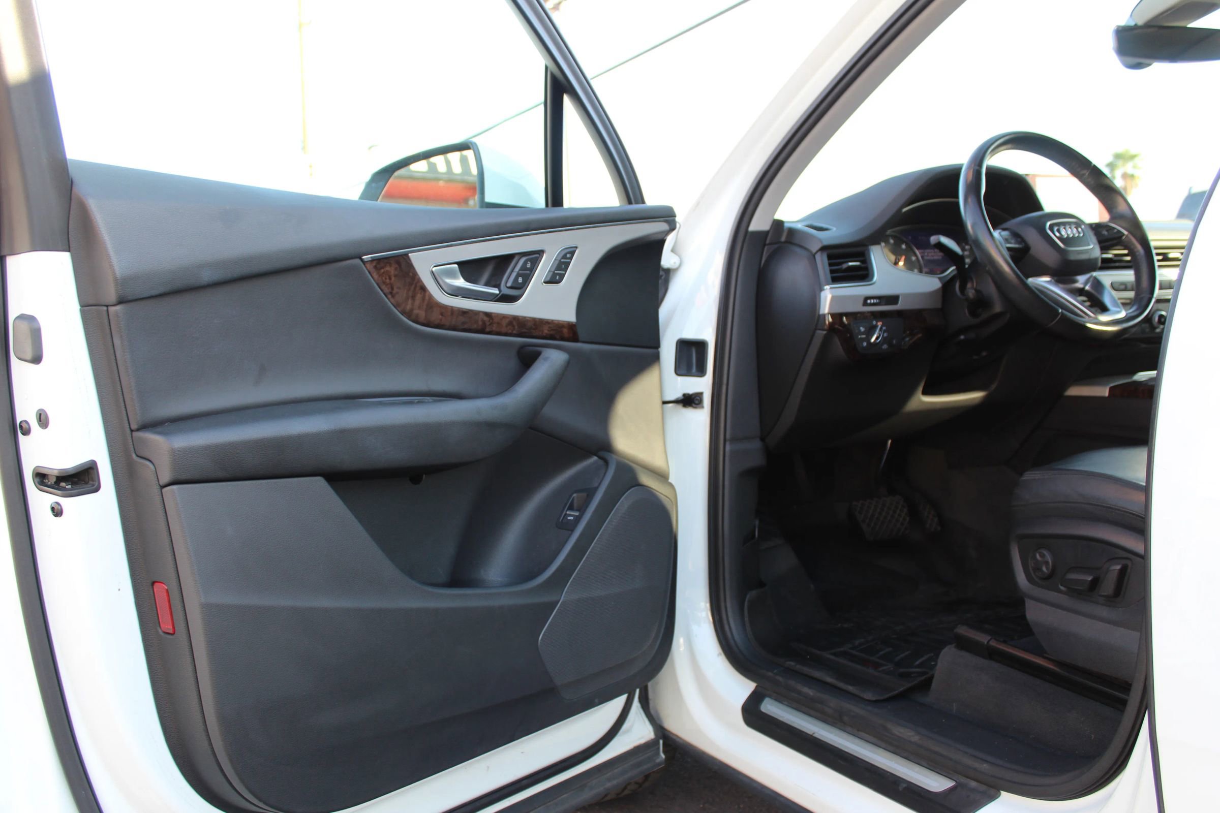 Used 2018 Audi Q7 2.0T Premium AWD/4WD image 10