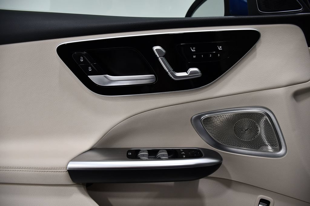 Certified 2023 Mercedes-Benz C 300 4MATIC Sedan image 17