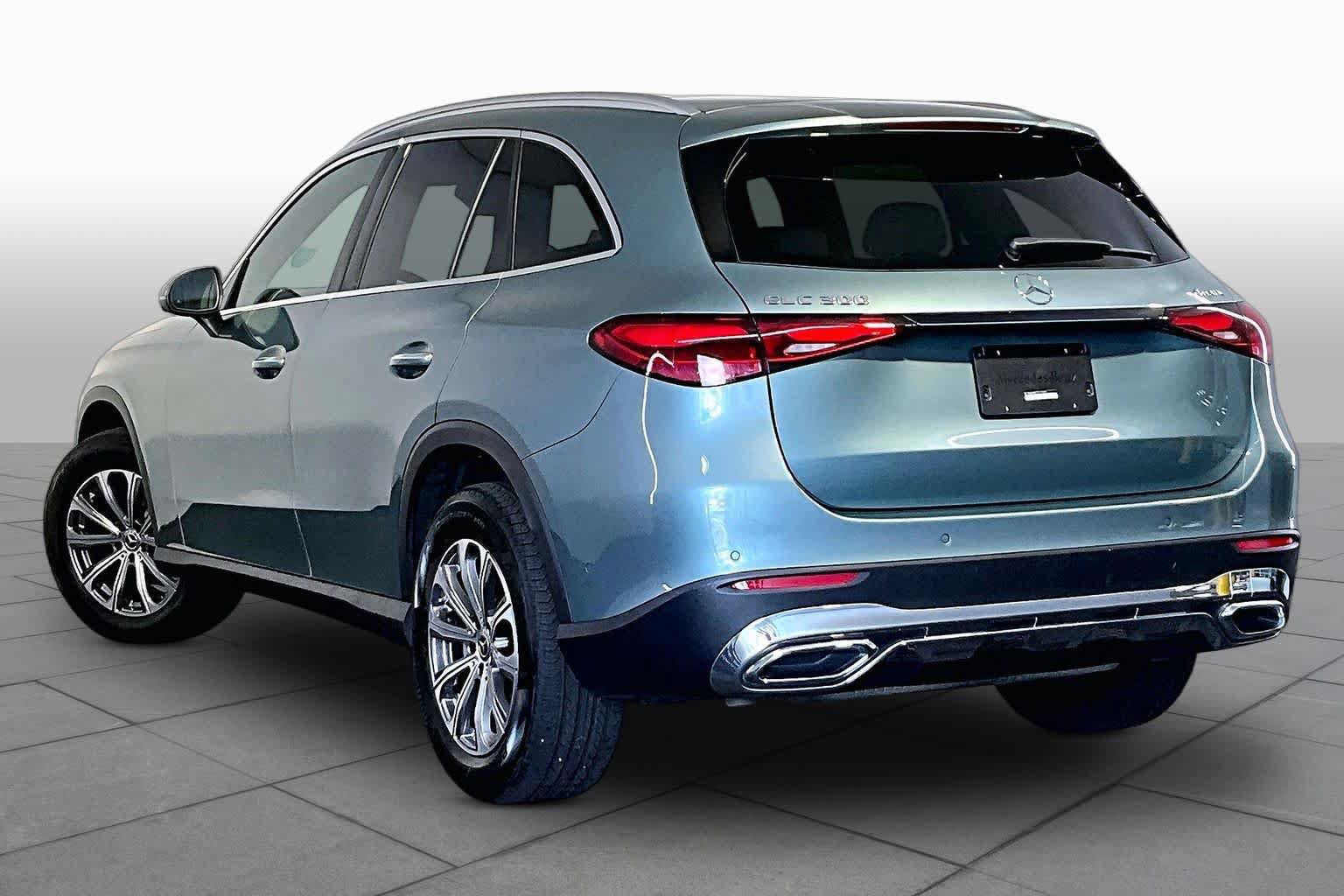 Used 2026 Mercedes-Benz GLC 300 4MATIC image 12