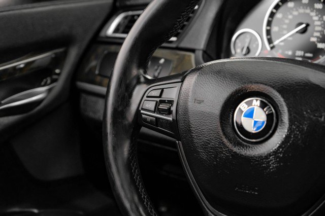 Used 2012 BMW 750i RWD image 16