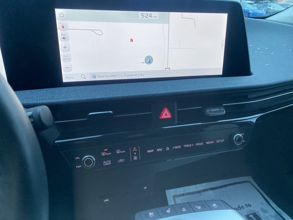 Used 2022 Kia EV6 Wind image 23