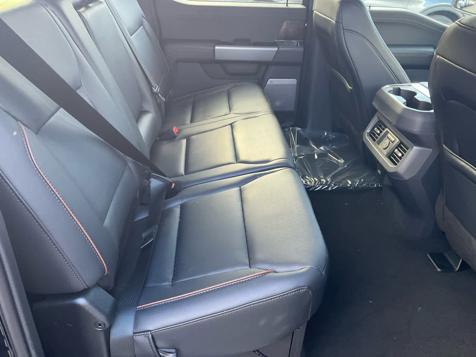 New 2026 Ford F250 Lariat w/ FX4 Off-Road Package image 13