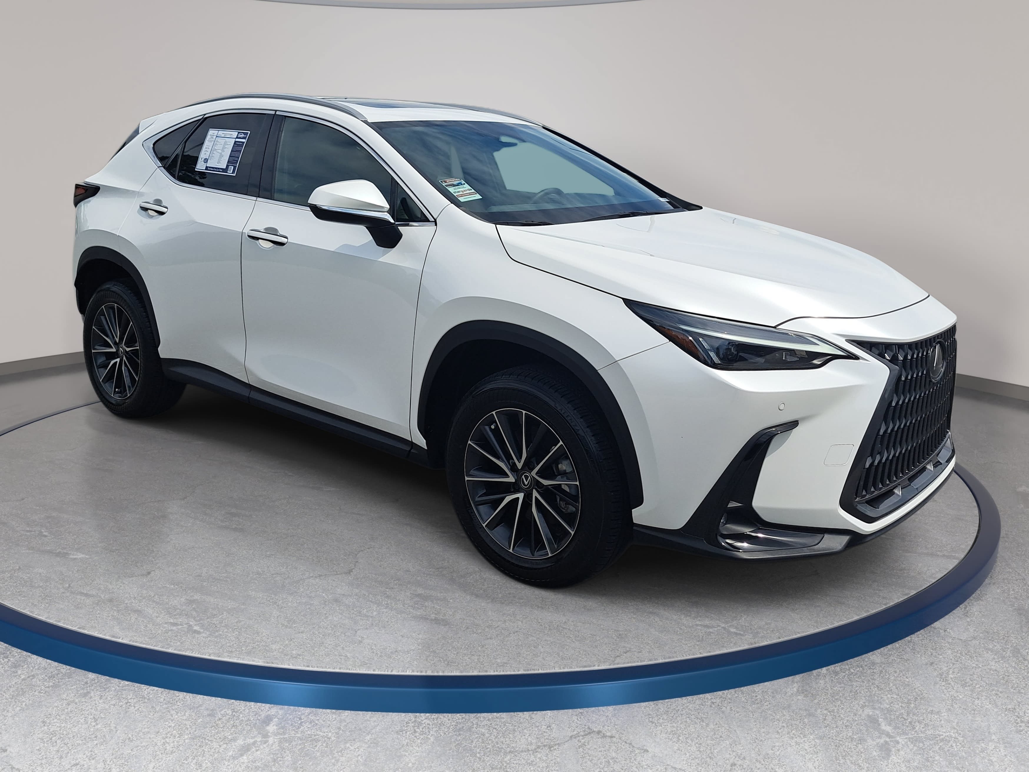 Used 2024 Lexus NX 250 FWD w/ Towing Package (2000 Lbs) image 3