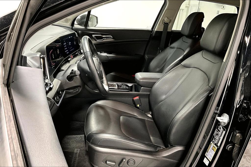 Used 2023 Kia Sportage EX image 33