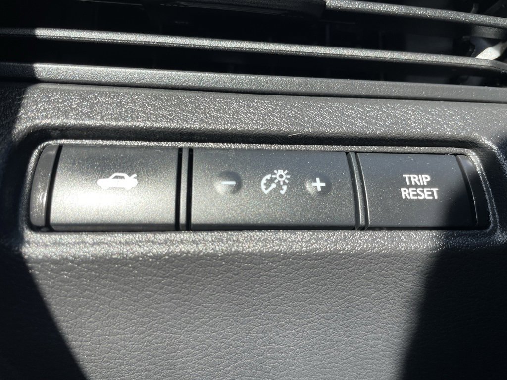 Used 2024 Nissan Altima 2.5 SV image 31