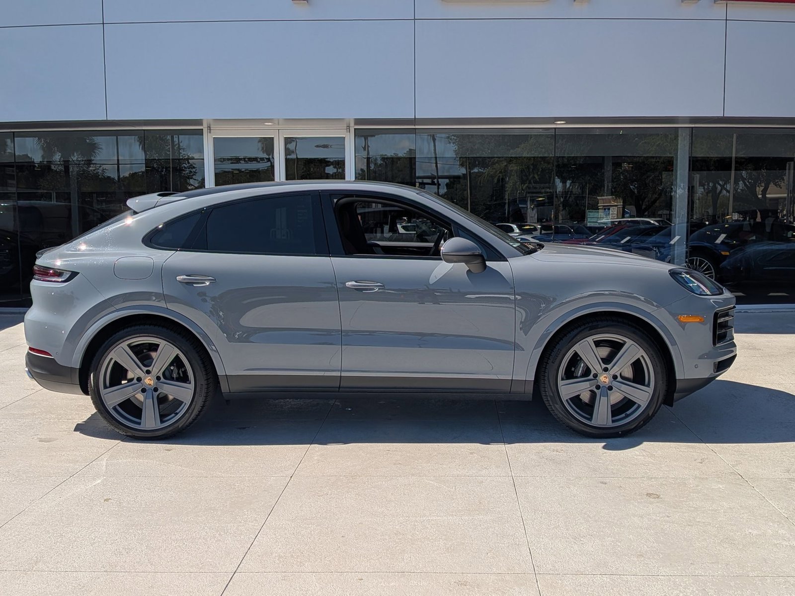 New 2026 Porsche Cayenne Coupe image 8