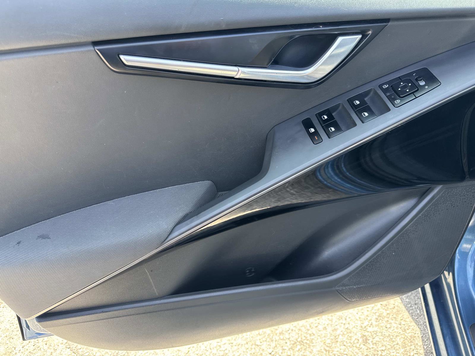 Used 2023 Kia Niro Wind image 12