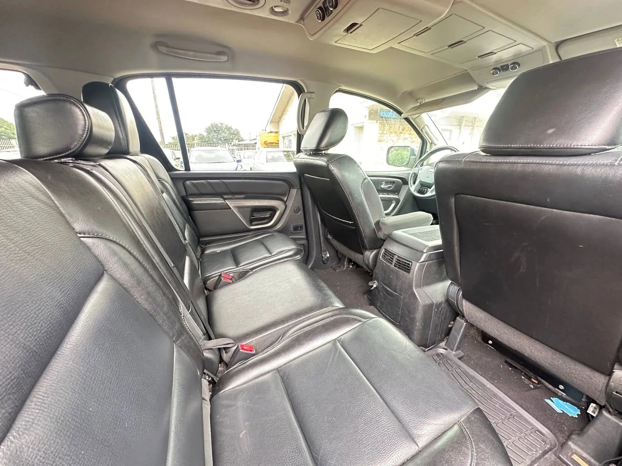Used 2015 Nissan Armada SL image 14