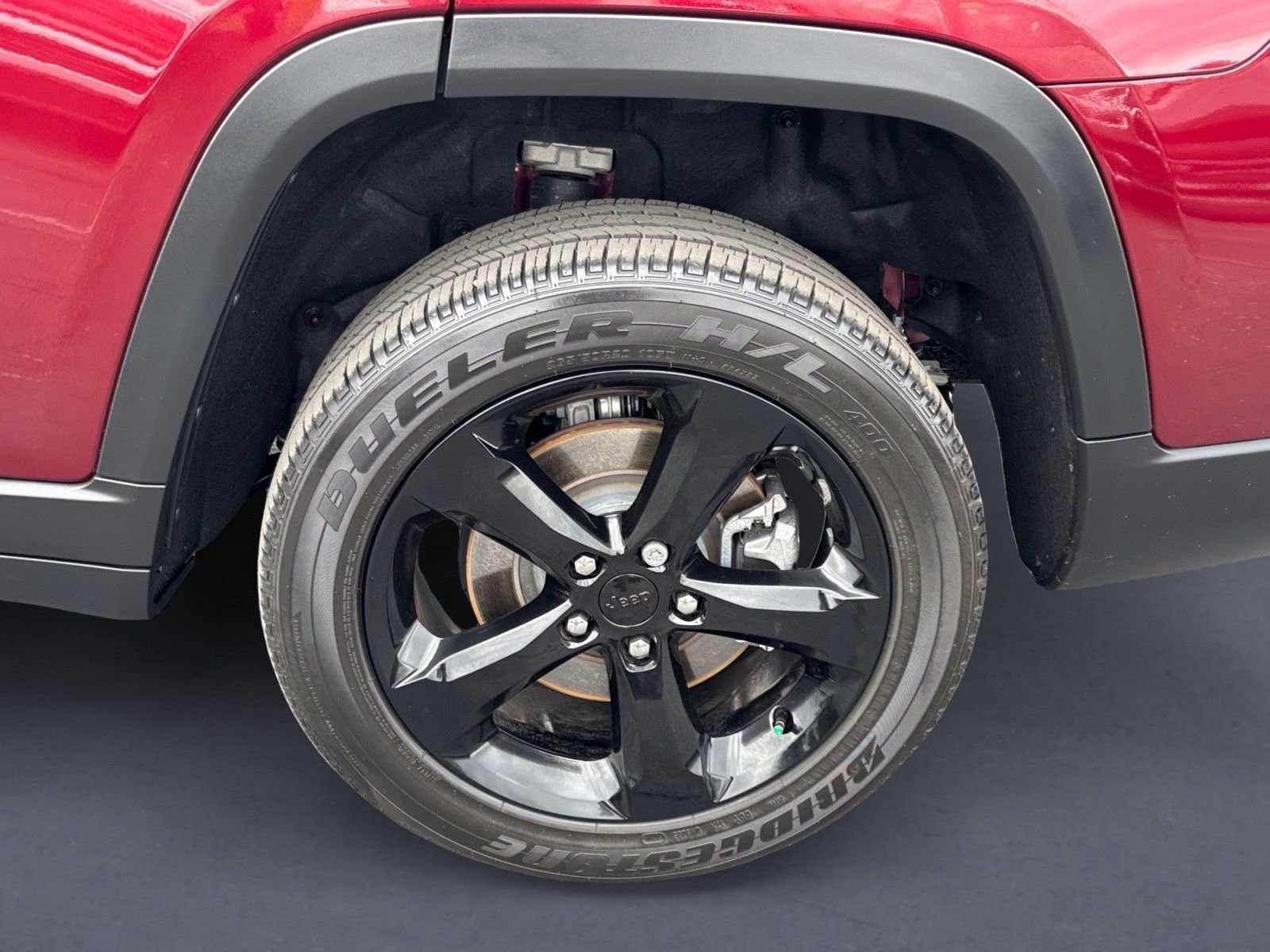 Used 2025 Jeep Grand Cherokee L Altitude image 13