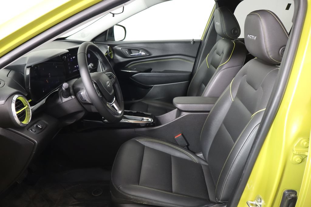 Used 2024 Chevrolet Trax ACTIV w/ Driver Confidence Package FWD image 16