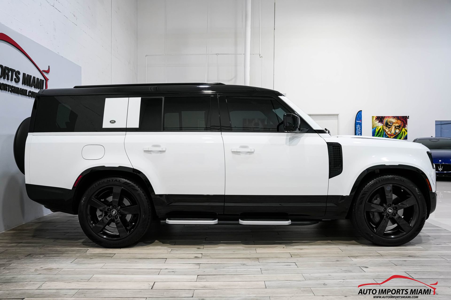 Used 2023 Land Rover Defender 130 X-Dynamic SE image 26