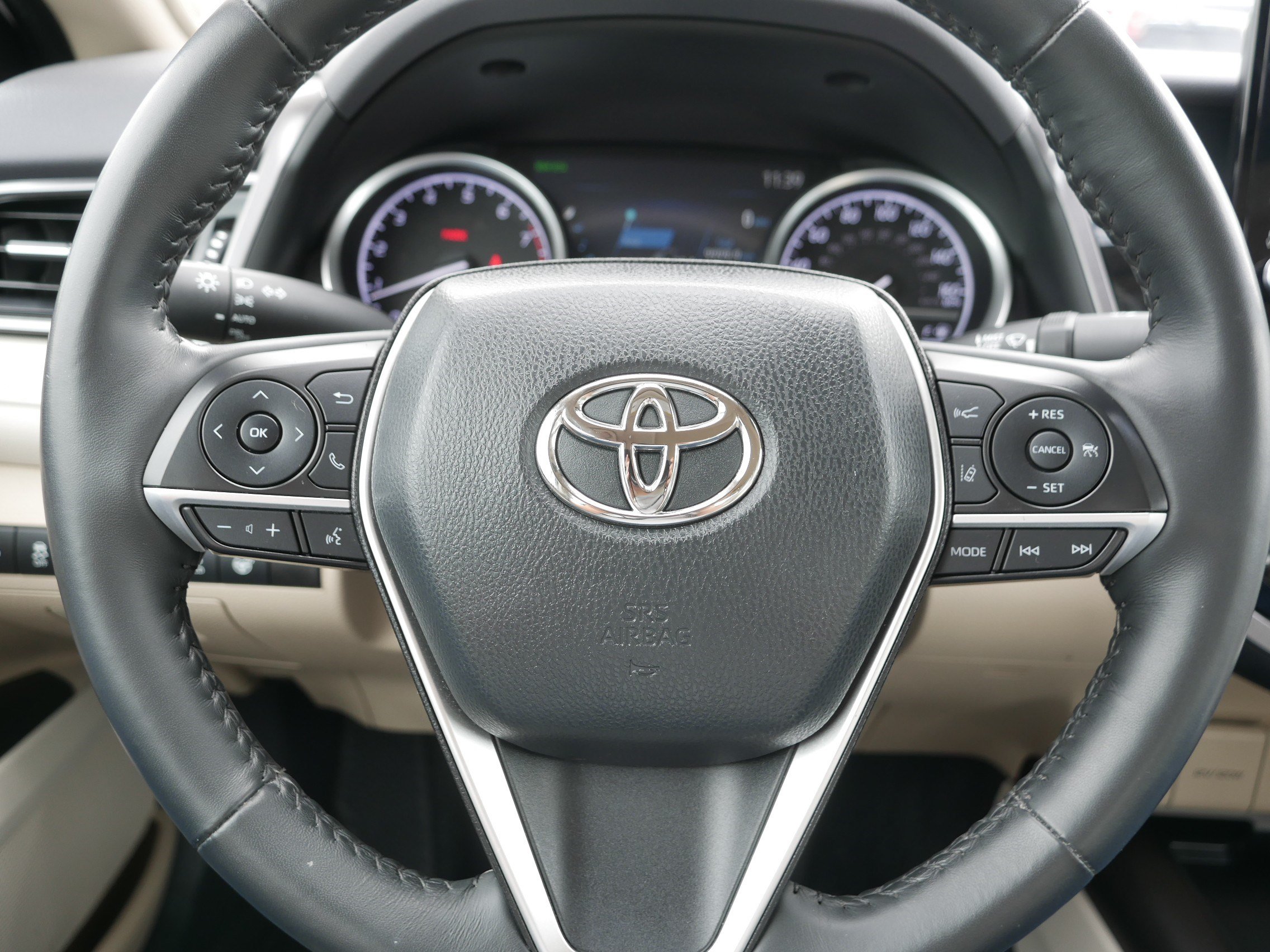 Used 2023 Toyota Camry XLE w/ Navigation Package AWD/4WD image 25