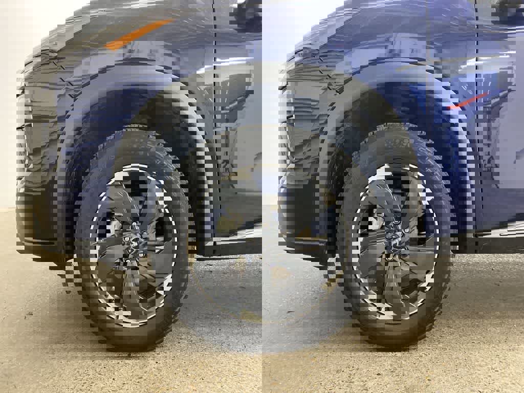 Used 2024 Nissan Rogue SV image 11