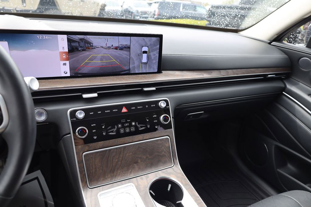 Used 2025 Genesis GV80 2.5T Prestige AWD/4WD image 16