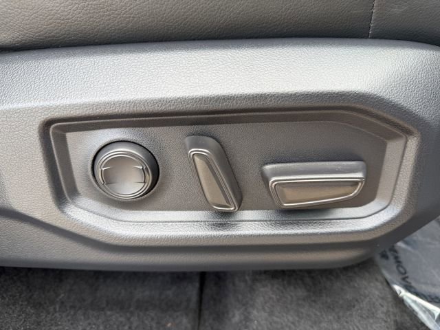 Used 2024 Toyota Tundra Limited image 32