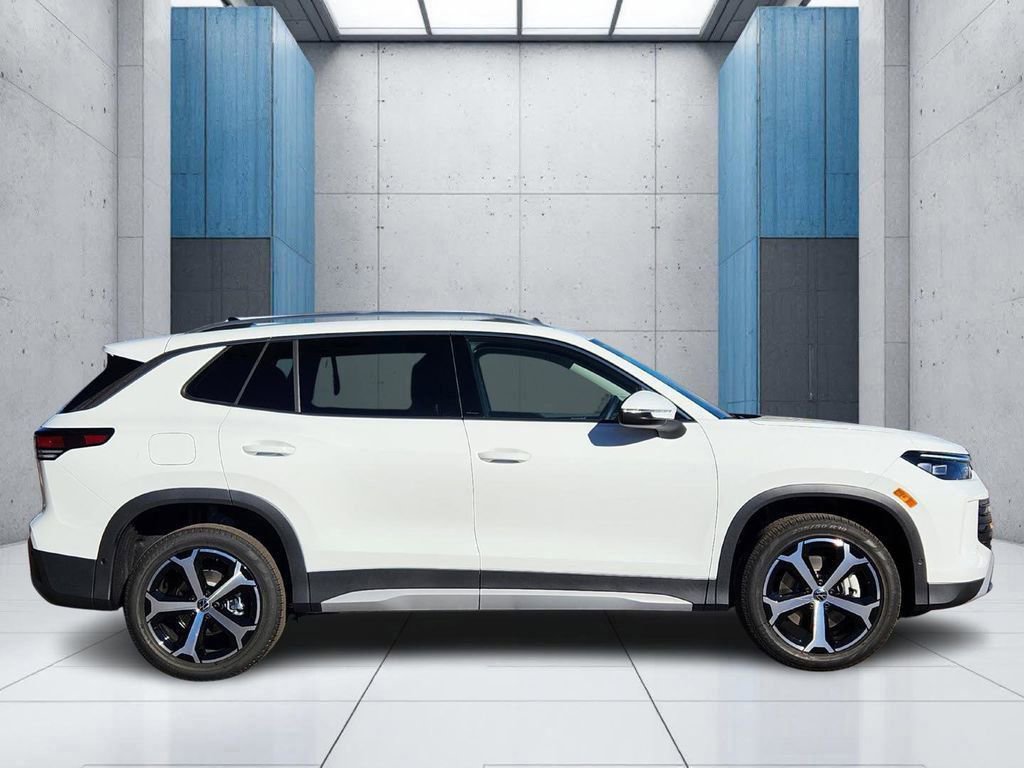 New 2026 Volkswagen Tiguan SE image 23