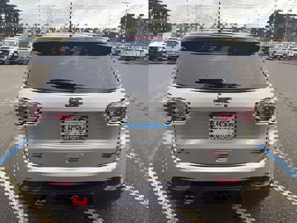 New 2026 Jeep Compass Trailhawk w/ Sun, Sound & Navigation Group image 23