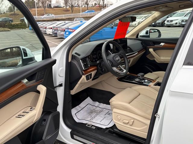 Used 2023 Audi Q5 2.0T Premium Plus w/ Premium Plus Package image 15